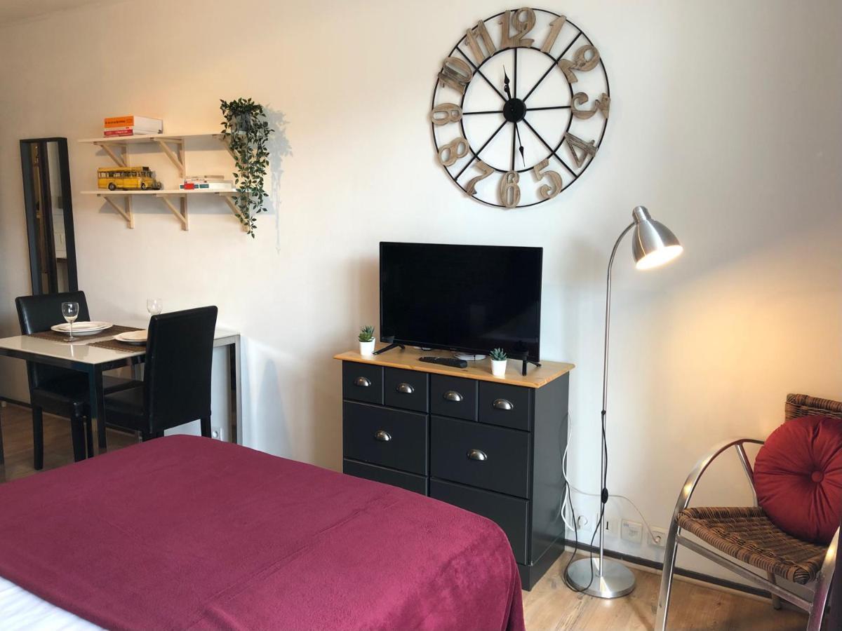 Studio Avec Balcon & Parking Gratuit - Tours Gare Экстерьер фото